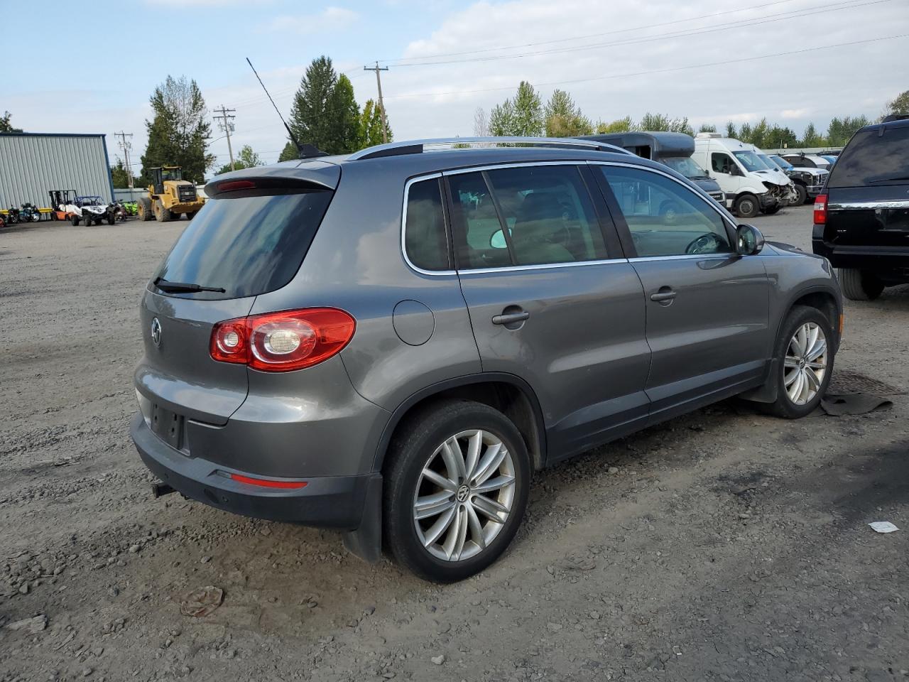 VOLKSWAGEN TIGUAN S