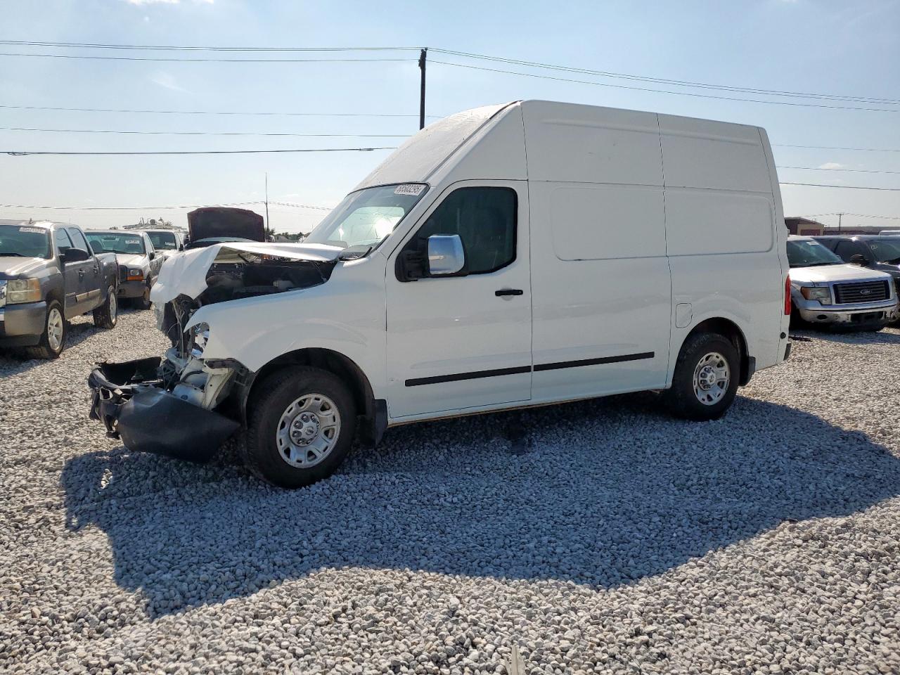 NISSAN NV2500 2500 SV