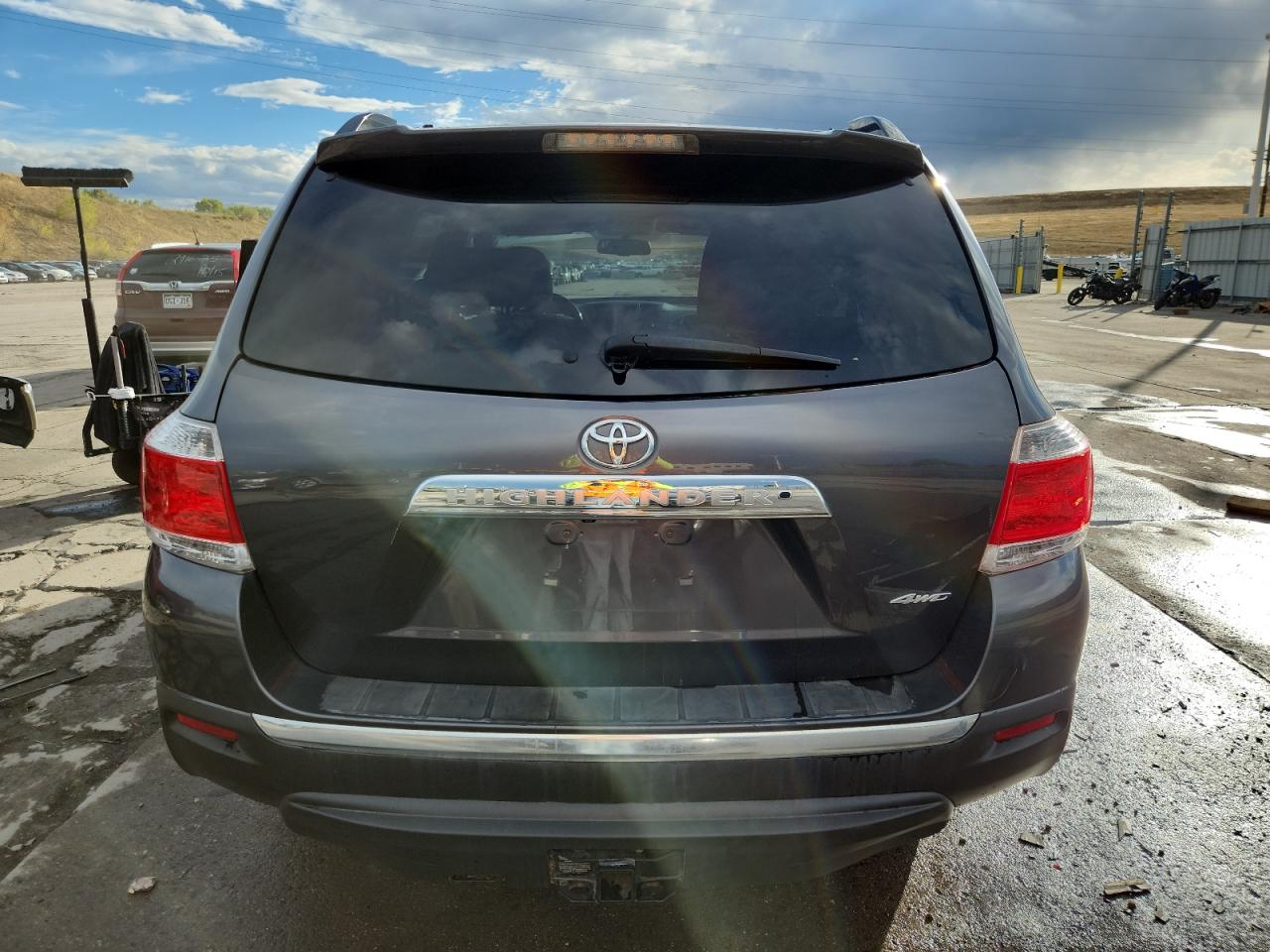 TOYOTA HIGHLANDER BASE