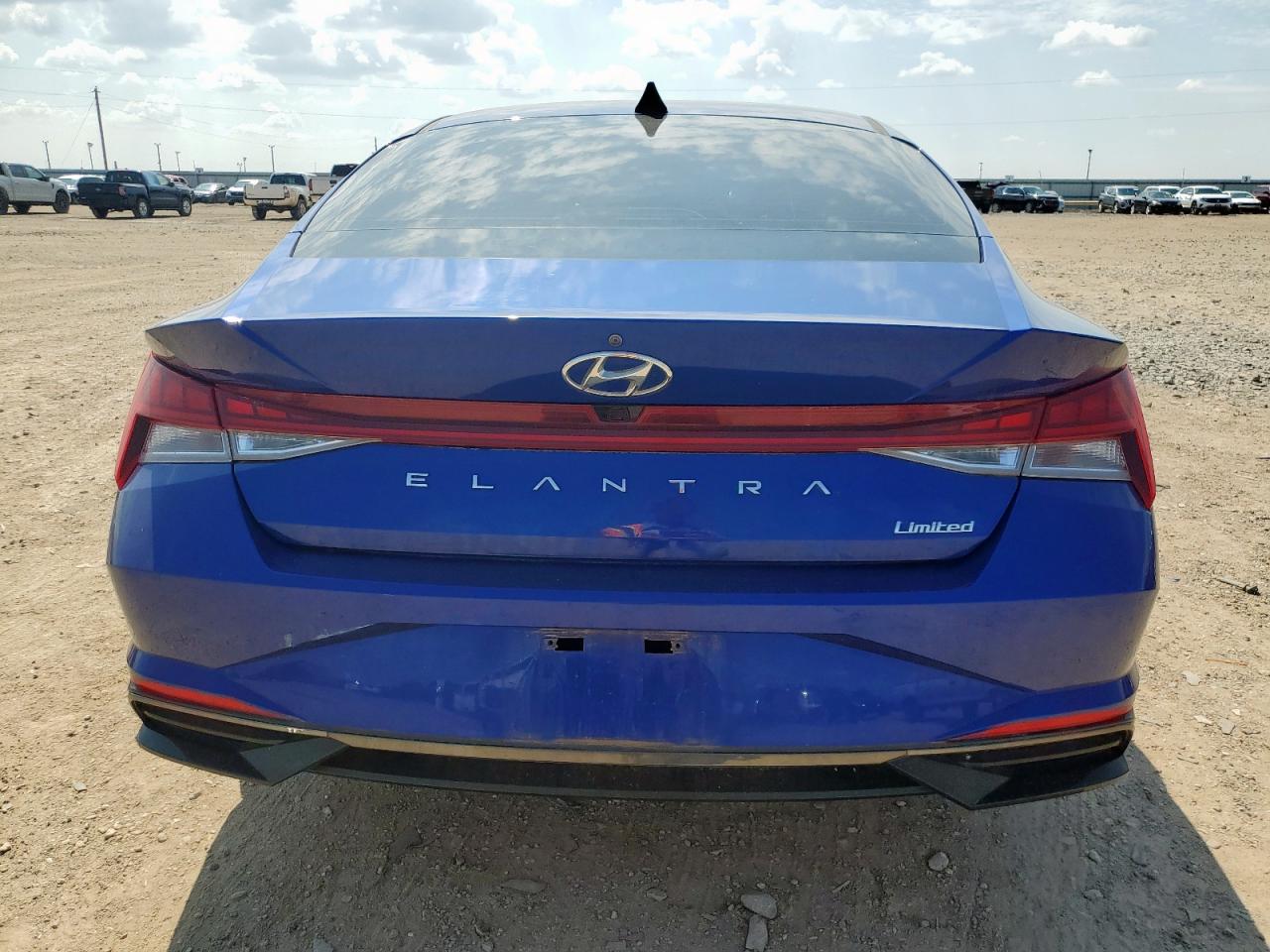 HYUNDAI ELANTRA LIMITED