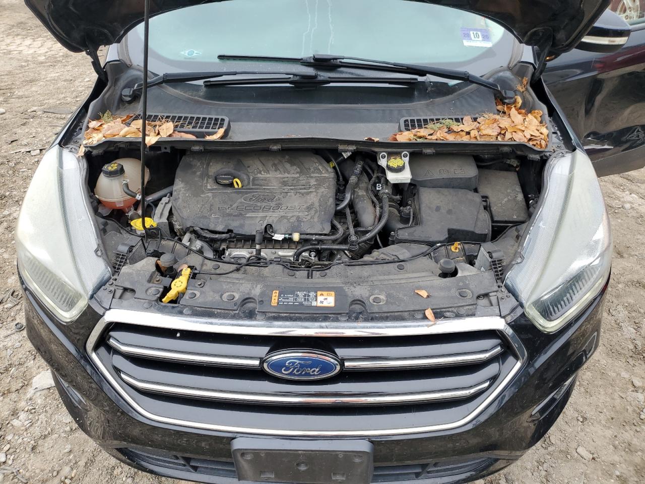 FORD ESCAPE TITANIUM