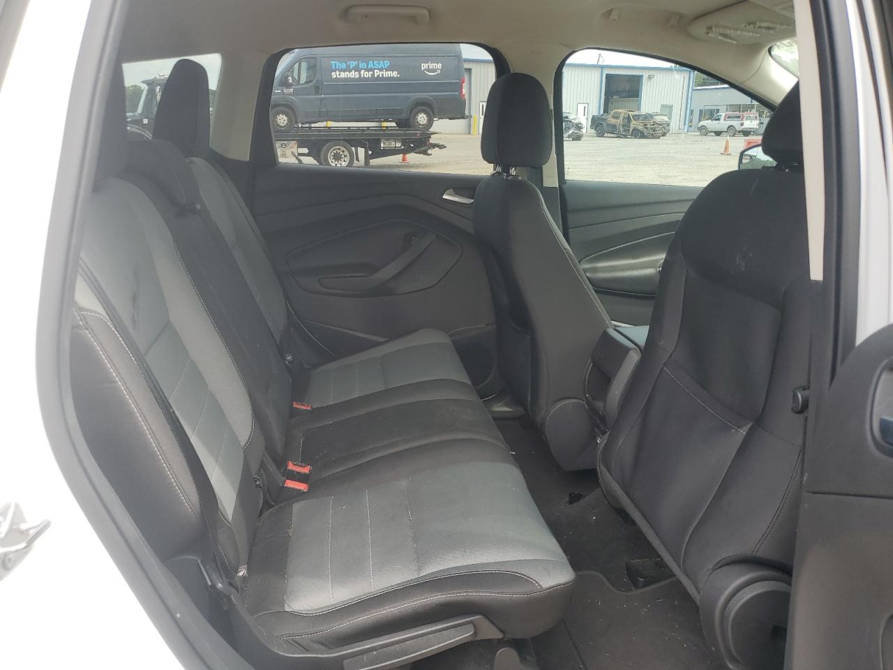 FORD ESCAPE SE