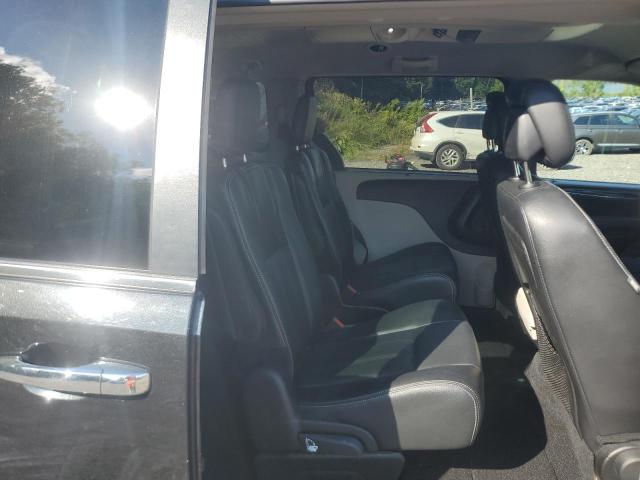 2015 CHRYSLER TOWN & COU 2C4RC1BG6FR602379