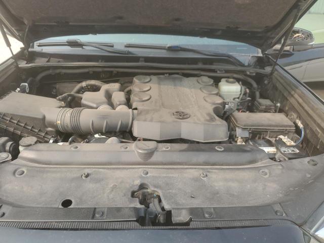 2020 TOYOTA 4RUNNER SR JTEBU5JR7L5791170