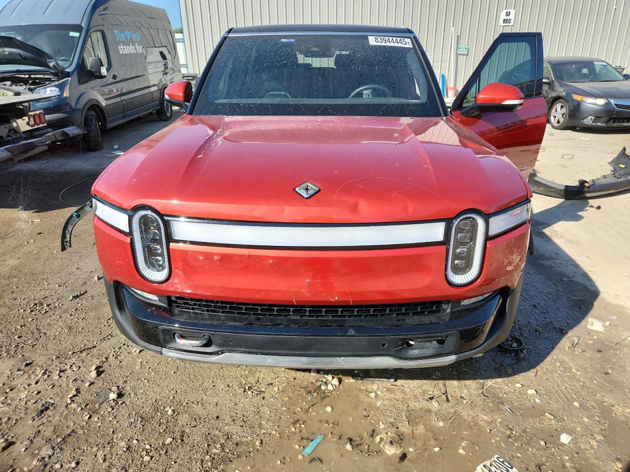 RIVIAN R1S ADVENTURE