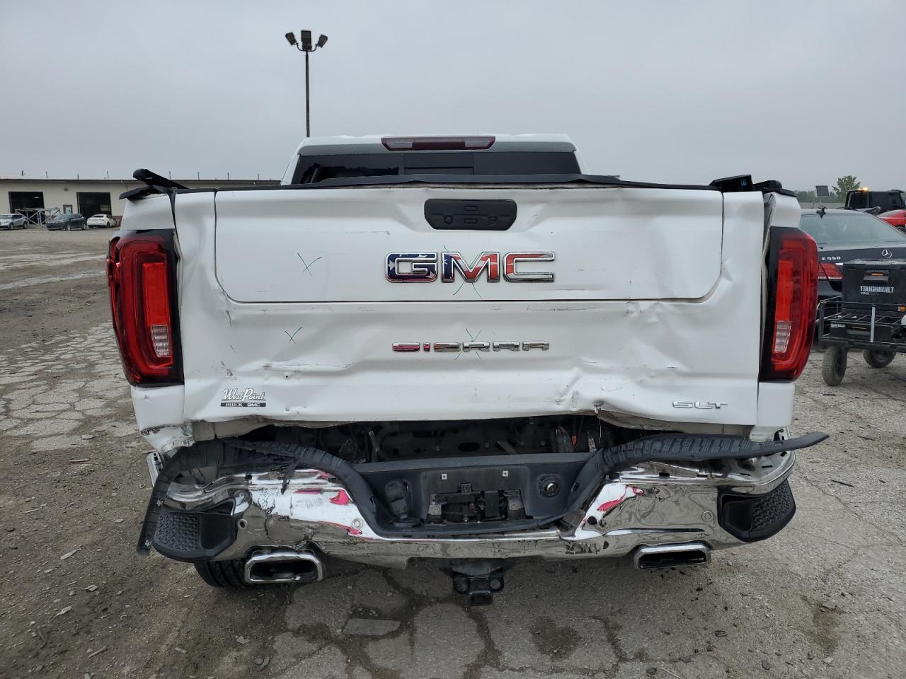 GMC SIERRA K1500 SLT