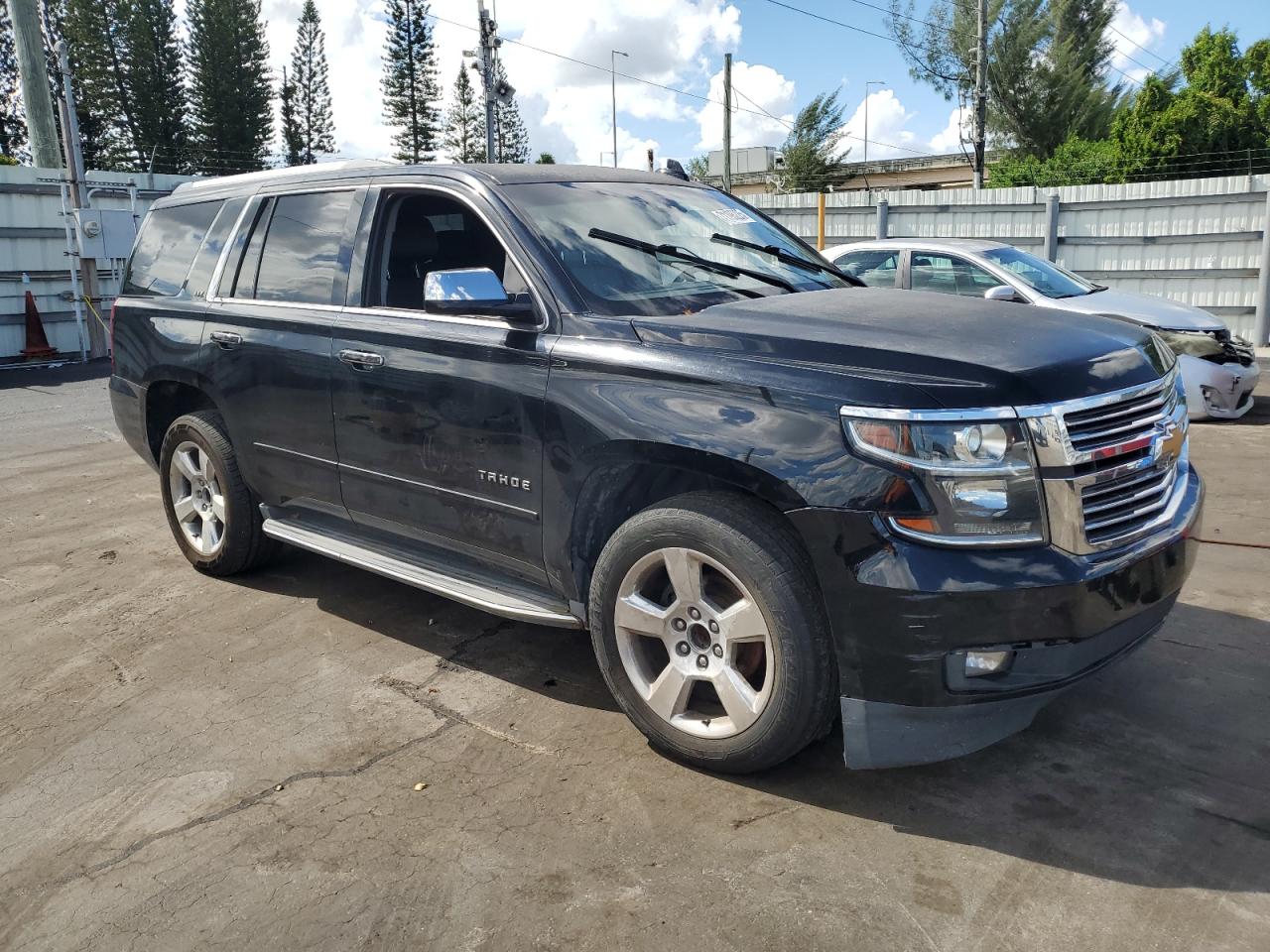 CHEVROLET TAHOE C1500 LTZ