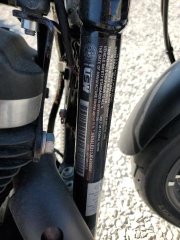 2018 HARLEY-DAVIDSON XL883 IRON 1HD4LE211JC426984