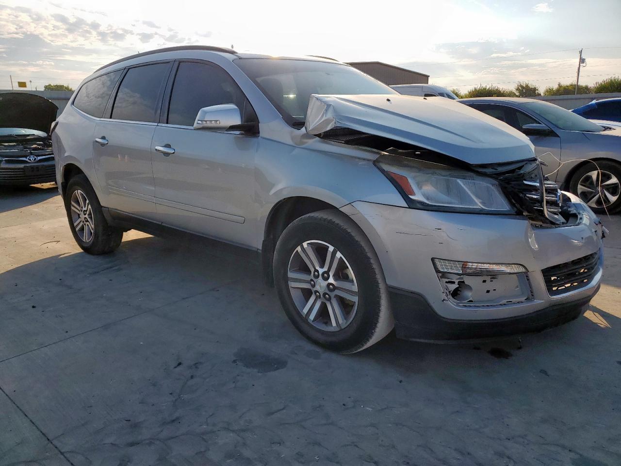 CHEVROLET TRAVERSE LT