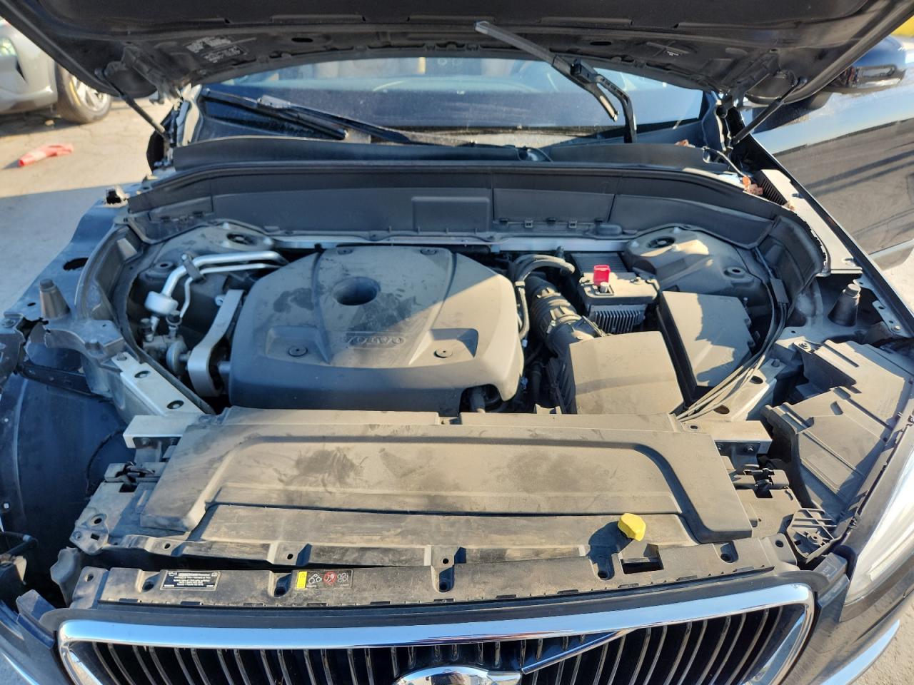 VOLVO XC90 T6 MOMENTUM