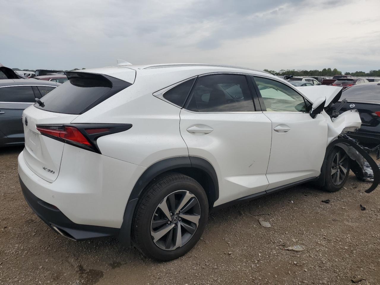 LEXUS NX 300 BASE