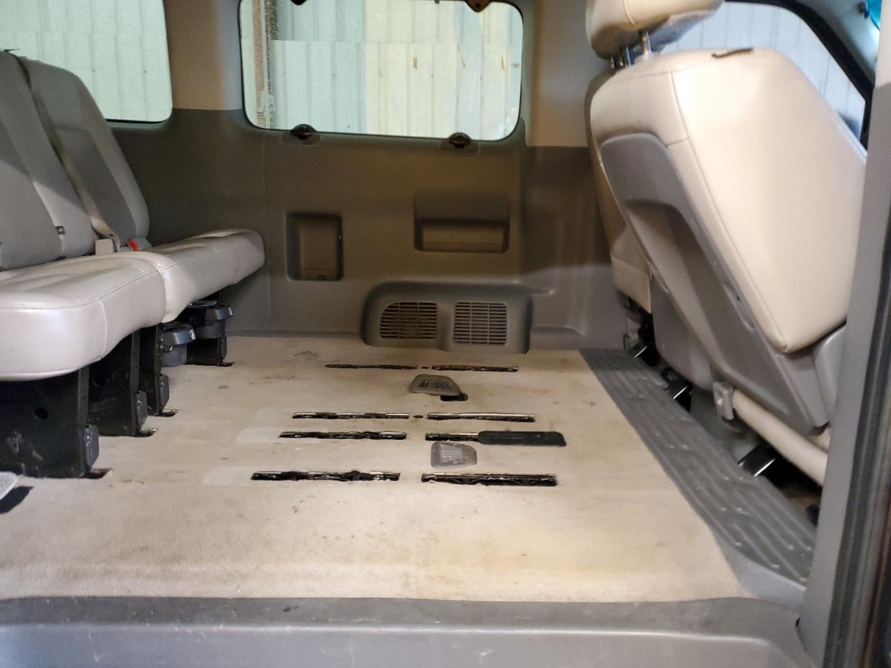 NISSAN NV3500 3500 S