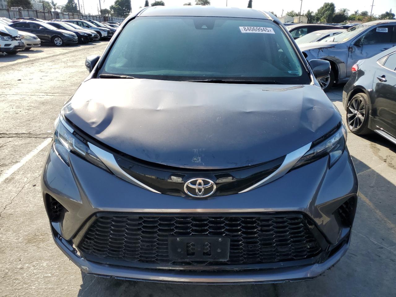 Lot #3255365404 2023 TOYOTA SIENNA LE