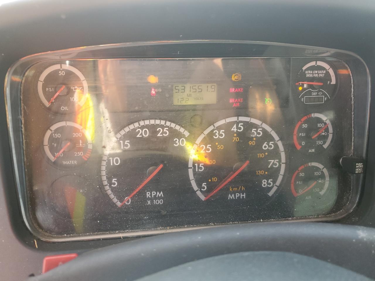 Lot #3280557328 2015 FREIGHTLINER M2 106 MED