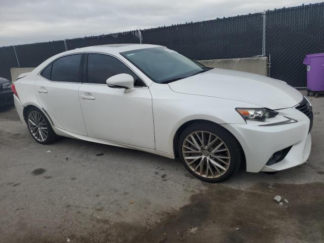 2016 LEXUS IS 200T JTHBA1D29G5025031