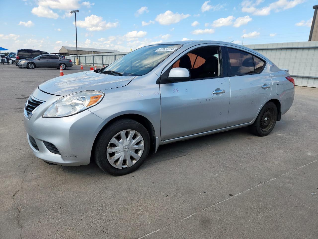 NISSAN VERSA S