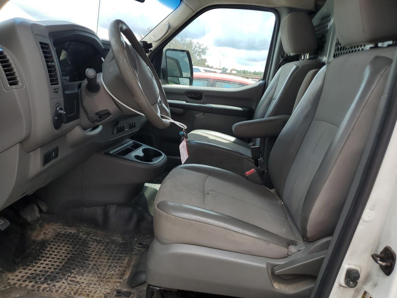 NISSAN NV1500 1500 S