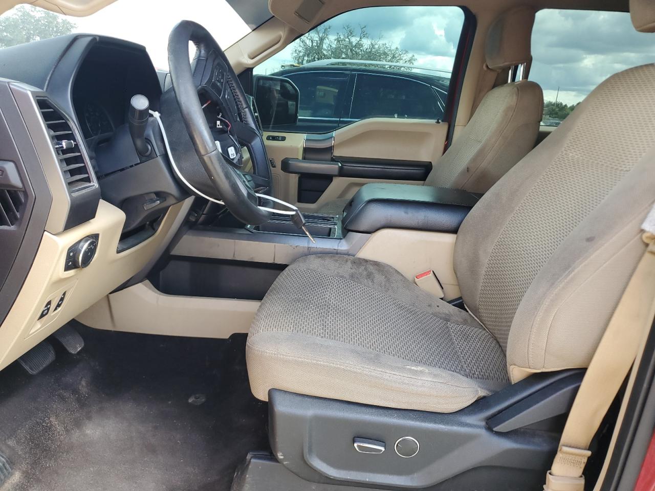 FORD F-150 SUPERCREW