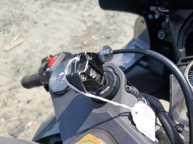 2025 SUZUKI GSX-R600 JS1GN7FA8S7100036