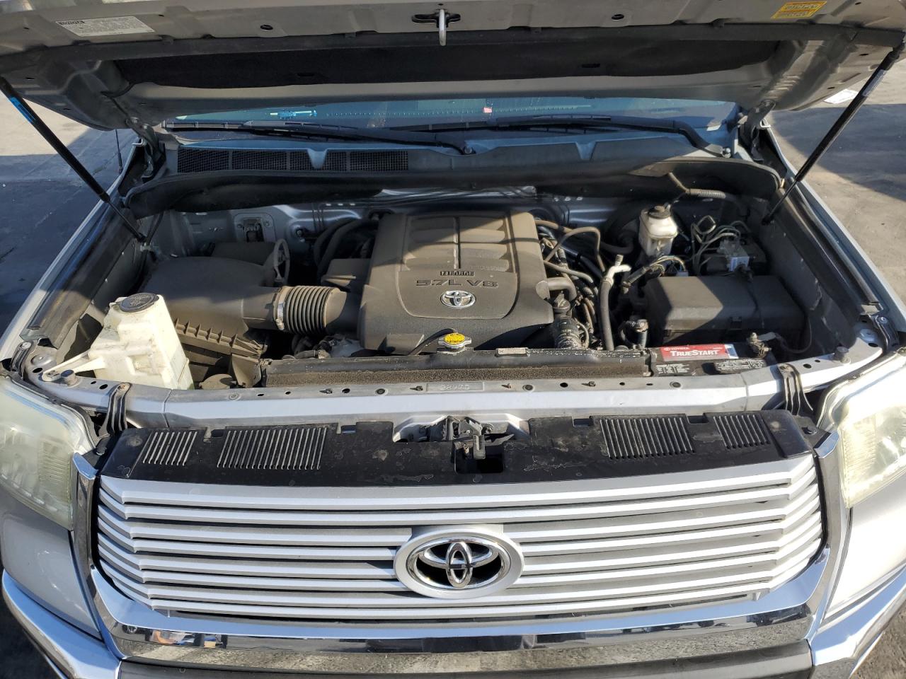 TOYOTA TUNDRA CREWMAX LIMITED