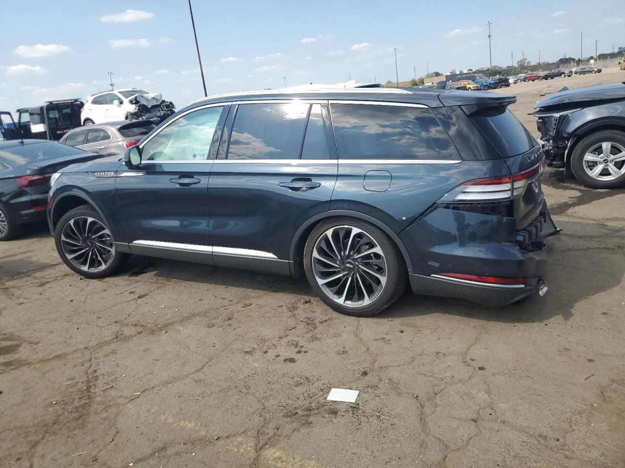 LINCOLN AVIATOR RESERVE