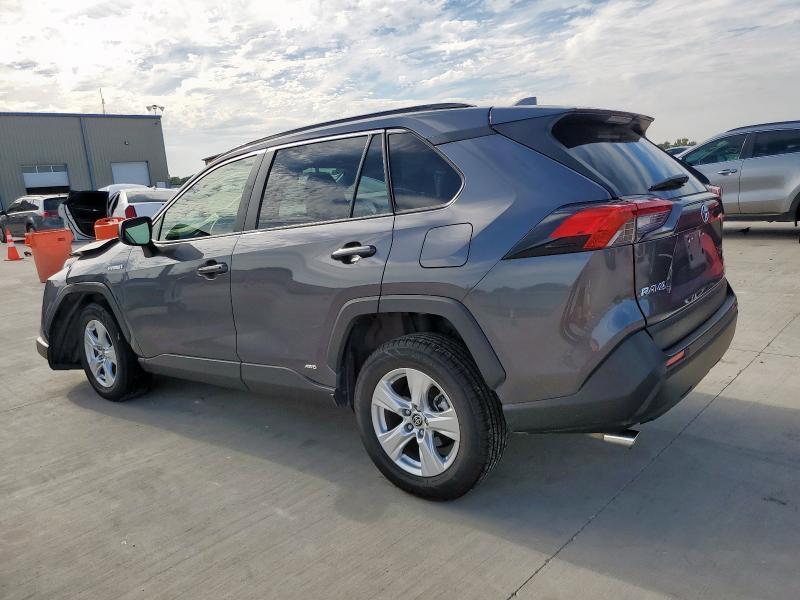 2021 TOYOTA RAV4 LE - JTMLWRFV4MD121020