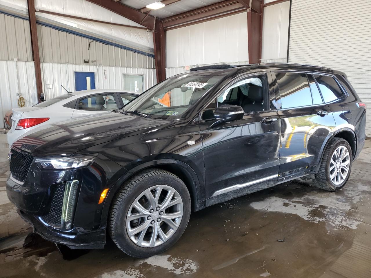  Salvage Cadillac XT6