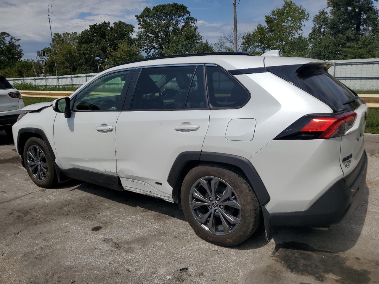 TOYOTA RAV4 XLE PREMIUM