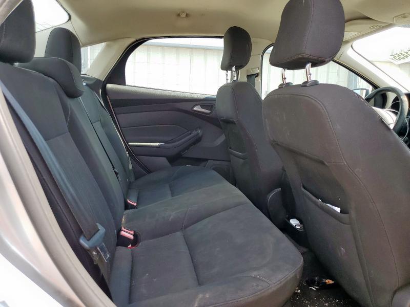 2016 FORD FOCUS SE 1FADP3F24GL269138
