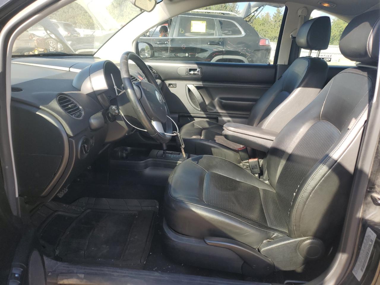 VOLKSWAGEN BEETLE NEW BEETLE