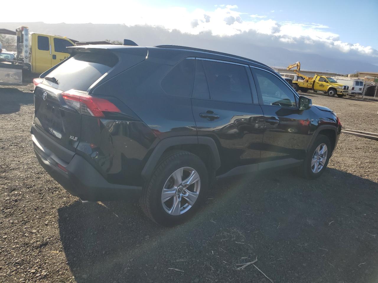 TOYOTA RAV4 XLE