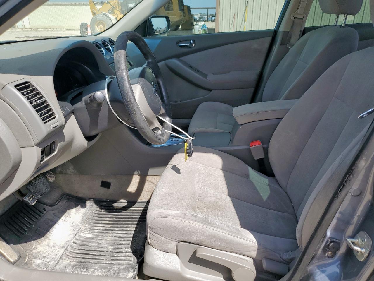 NISSAN ALTIMA BASE