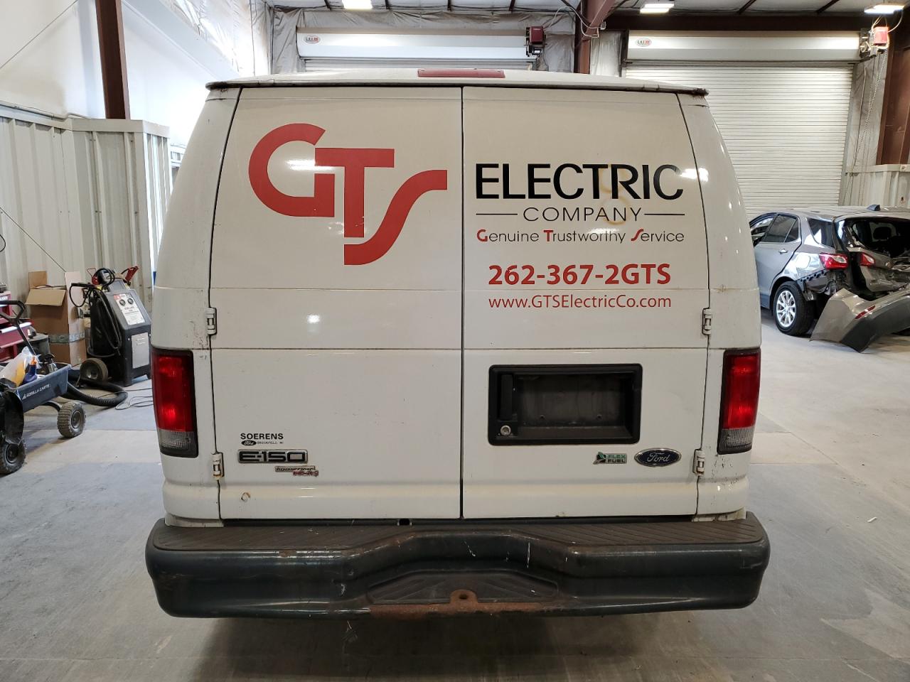 FORD ECONOLINE E150 VAN