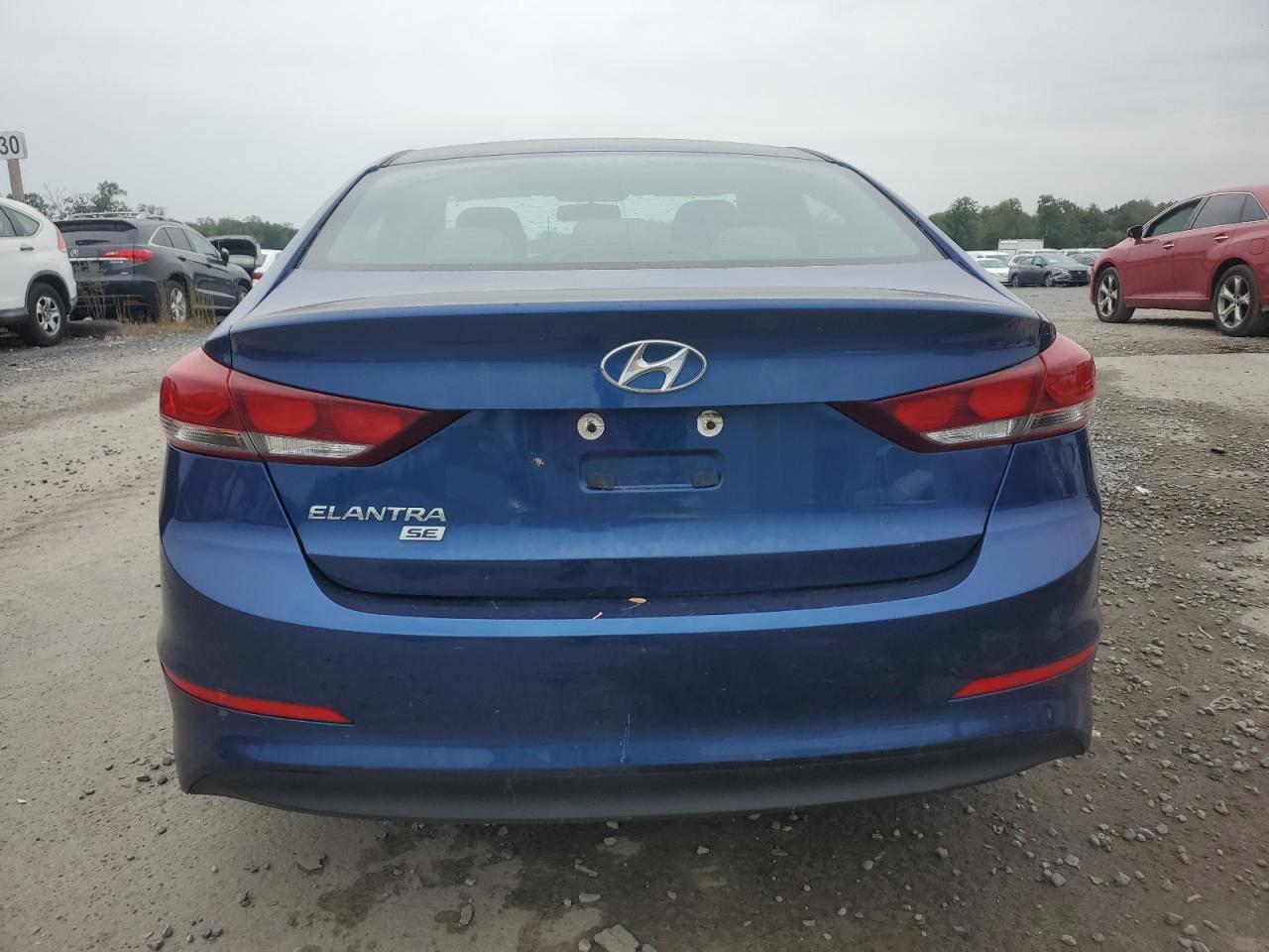 HYUNDAI ELANTRA SE