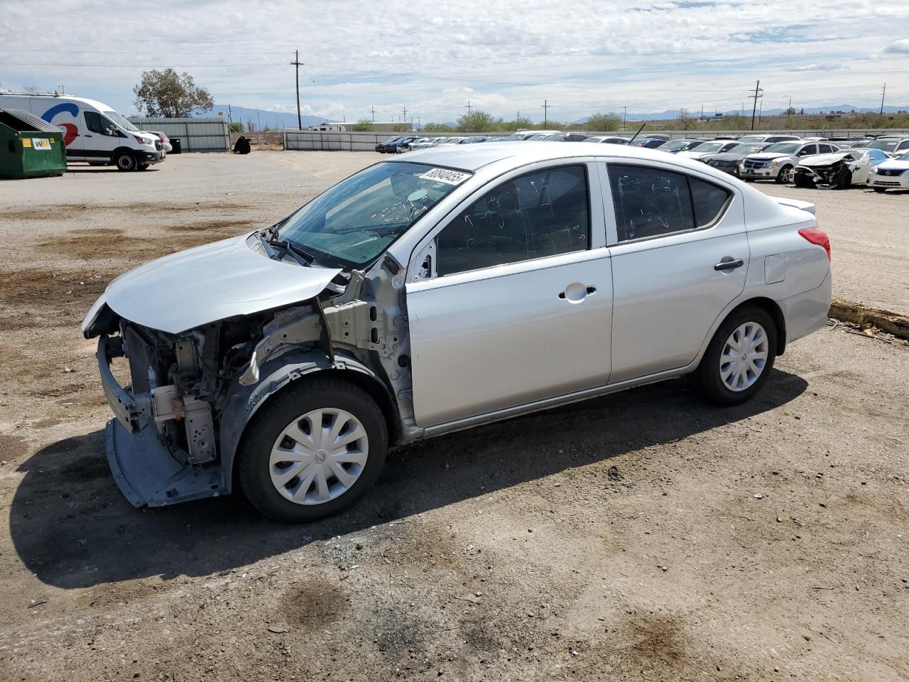 NISSAN VERSA S