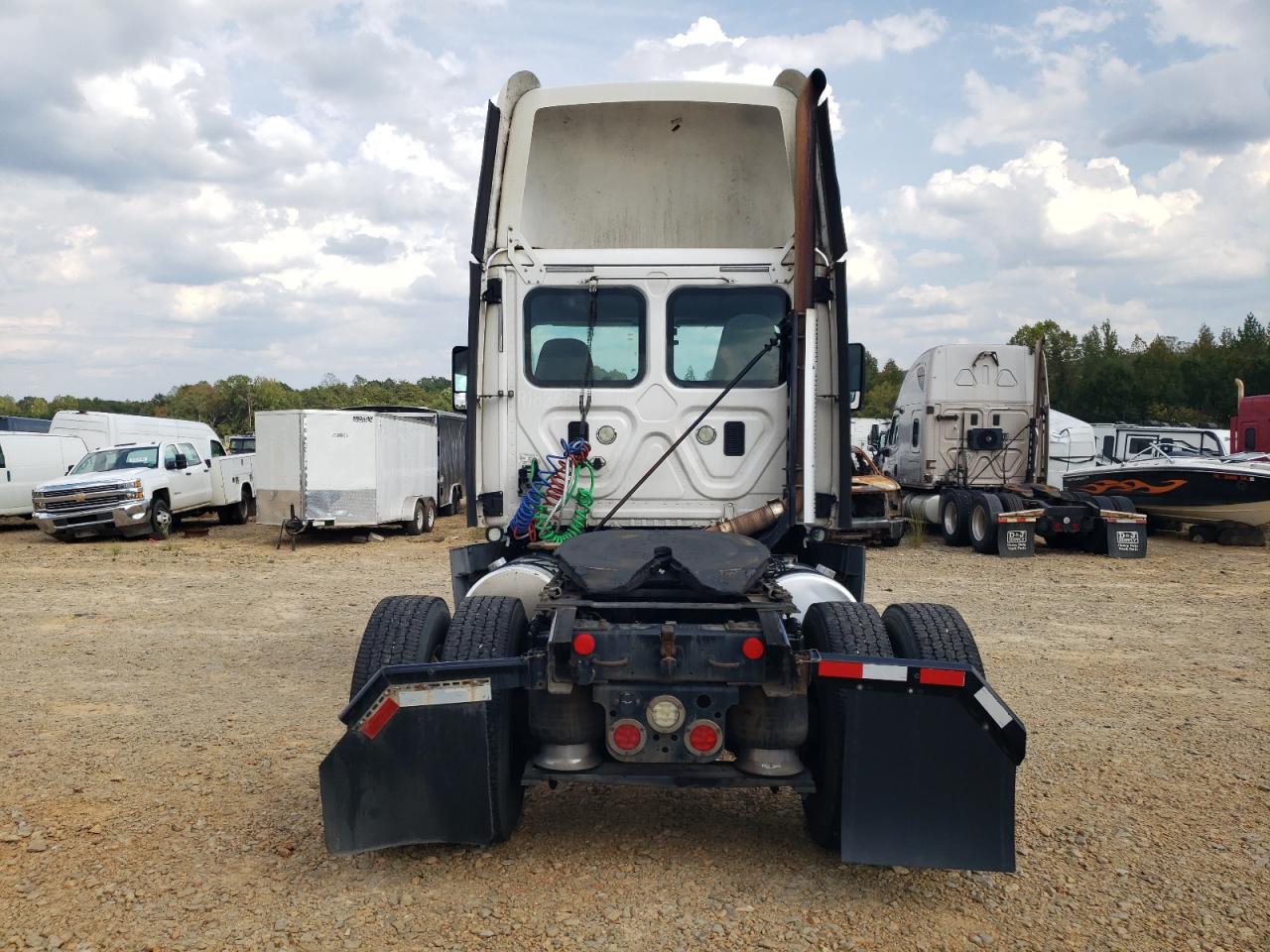 Lot #3266892053 2016 FREIGHTLINER CASCADIA 1