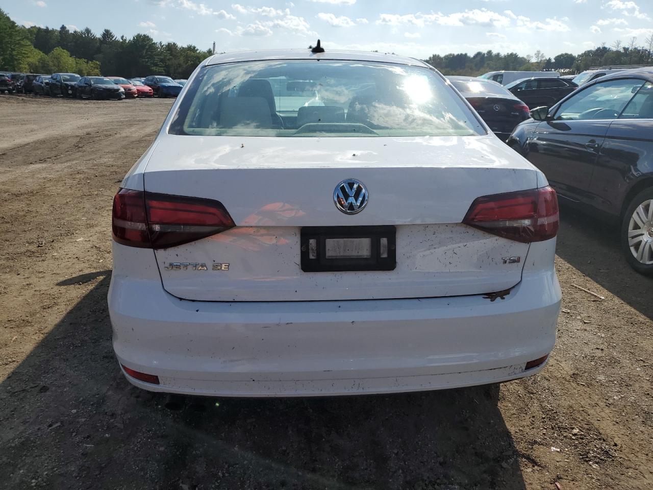 VOLKSWAGEN JETTA SE