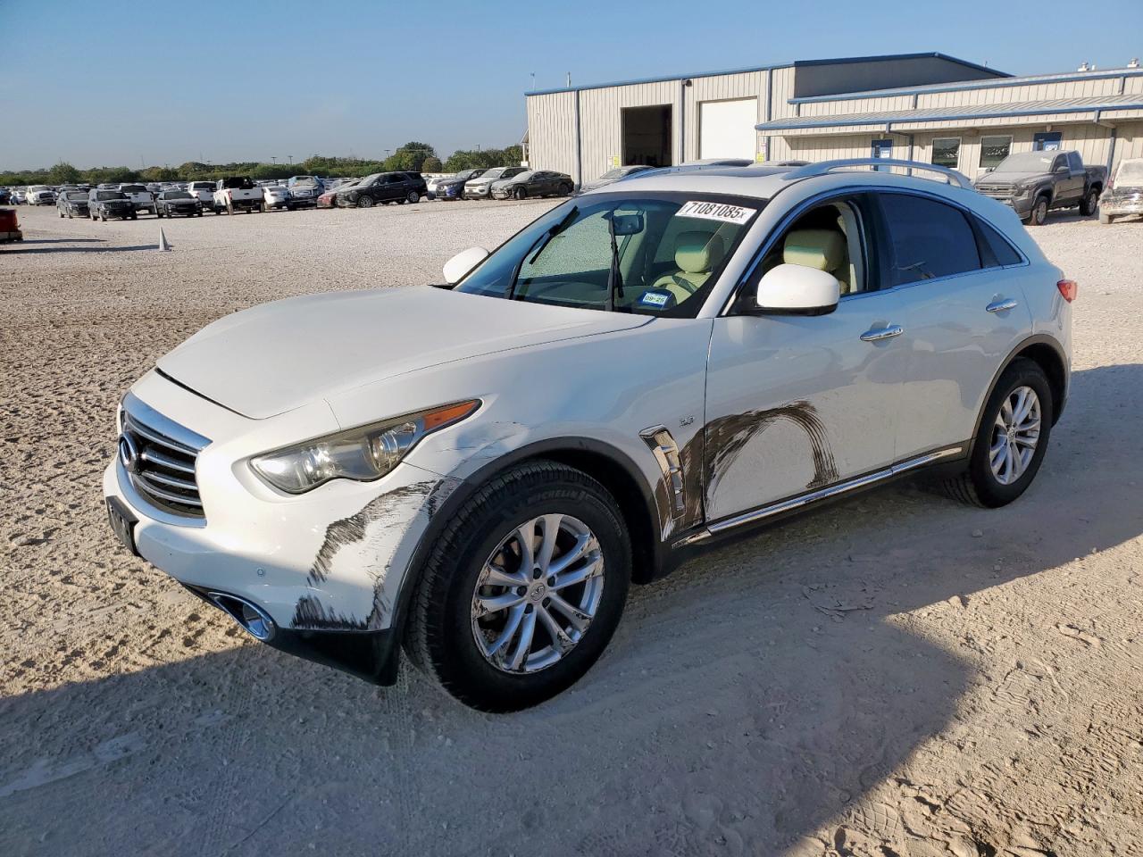 INFINITI QX70