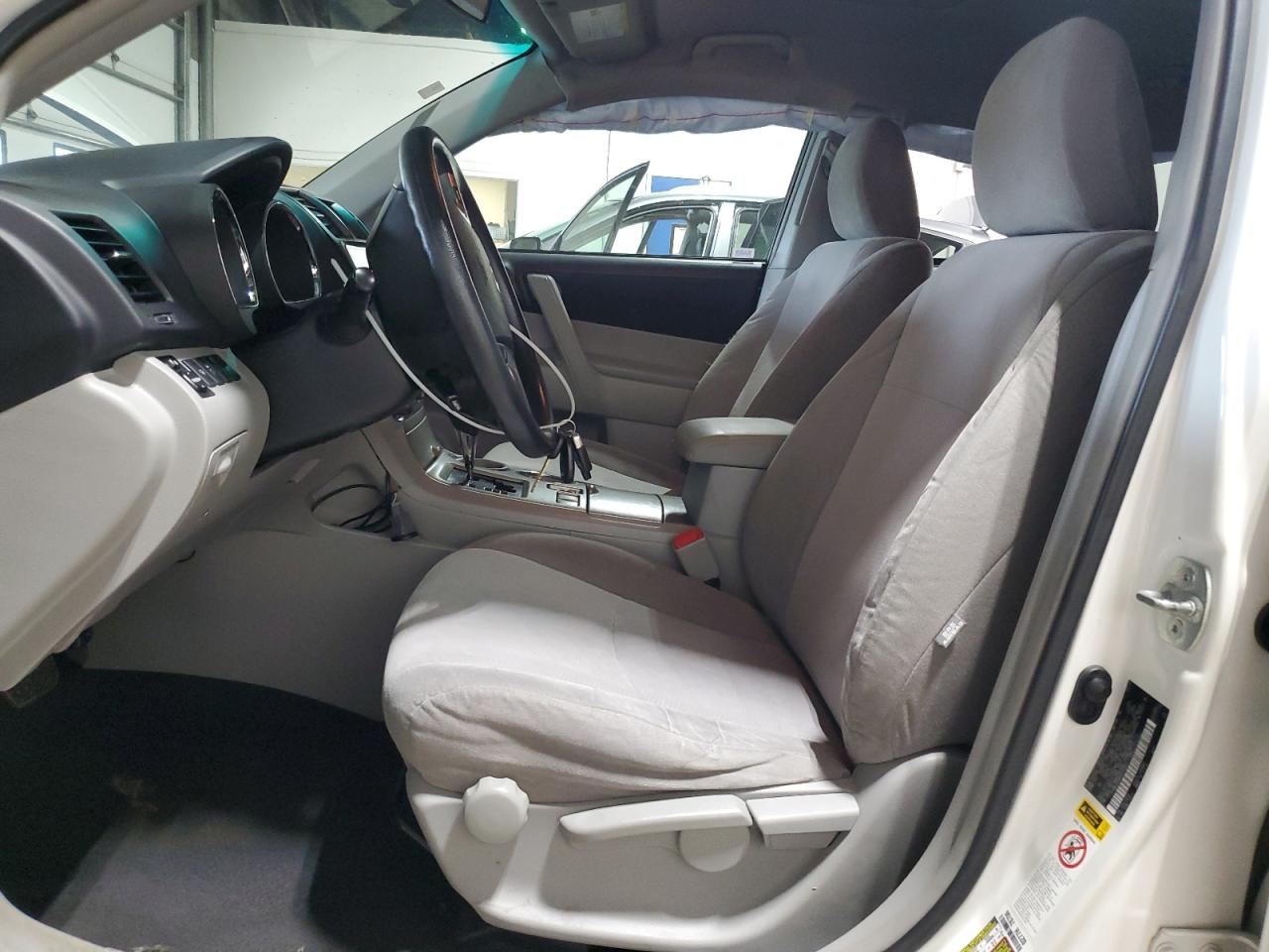 TOYOTA HIGHLANDER BASE