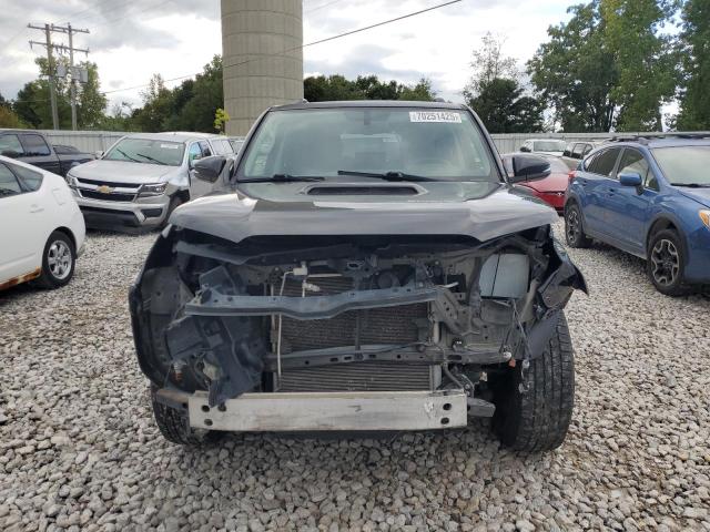 2018 TOYOTA 4RUNNER SR JTEBU5JR1J5530095