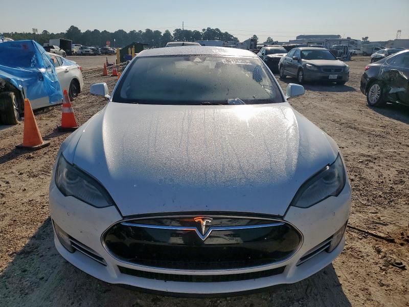 2015 TESLA MODEL S 5YJSA1E25FF101180