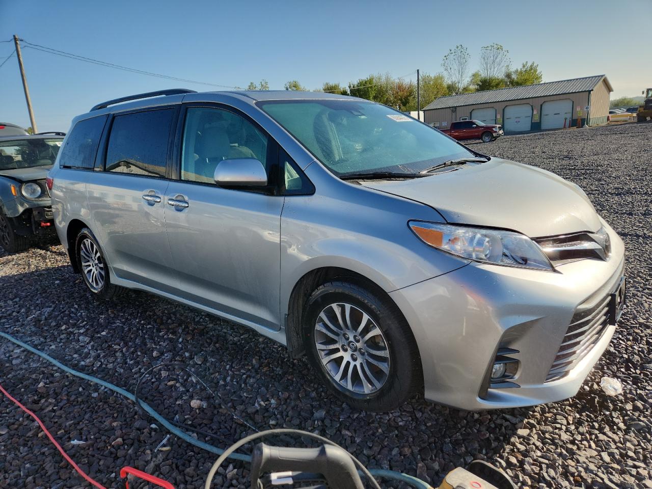 TOYOTA SIENNA XLE