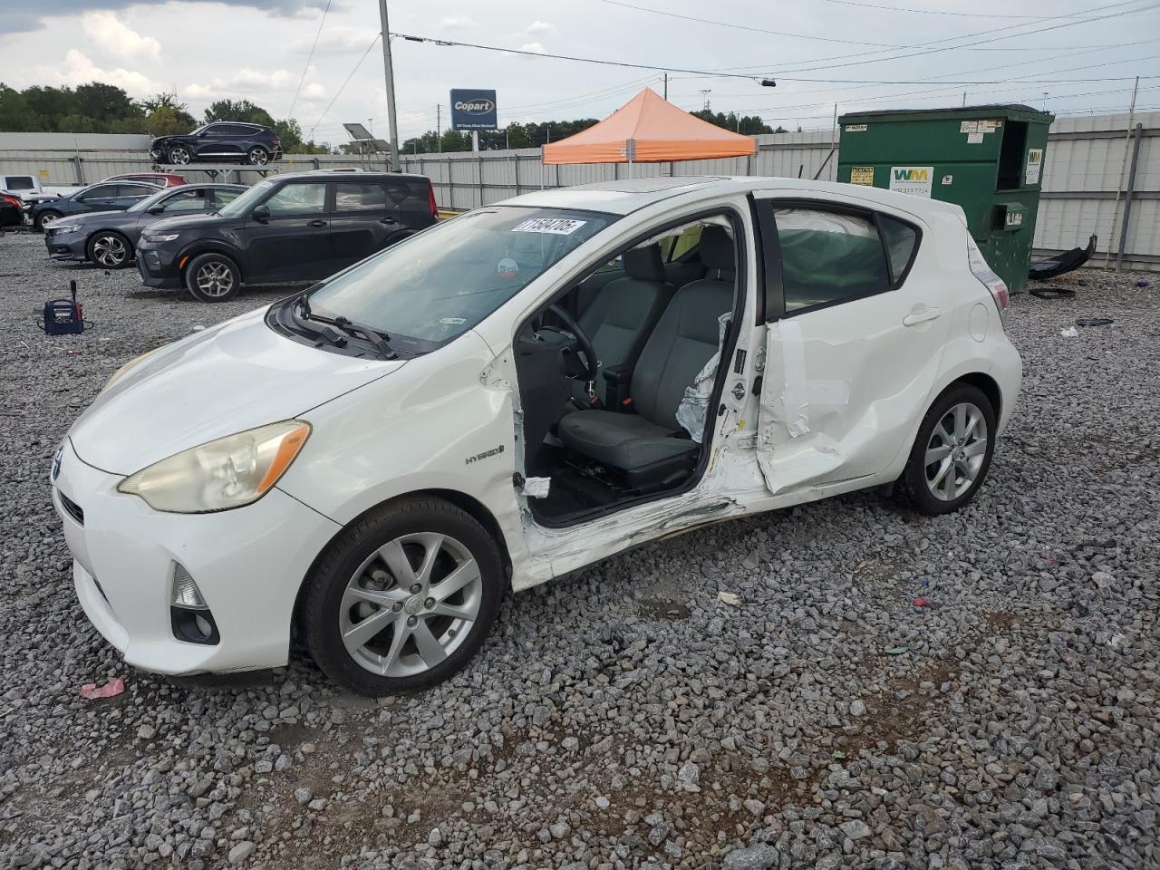TOYOTA PRIUS C