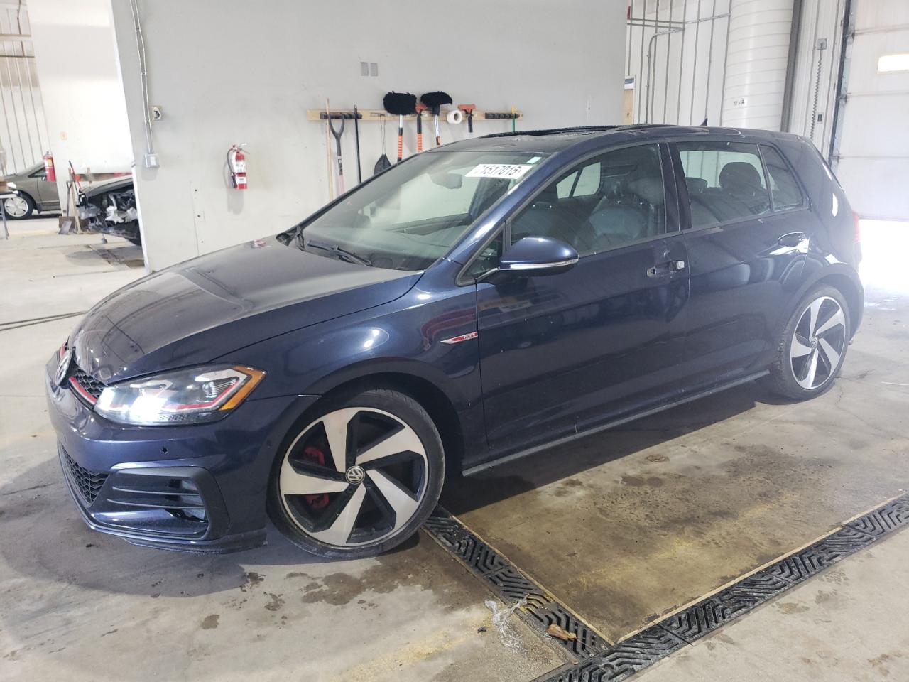 VOLKSWAGEN GOLF GTI S