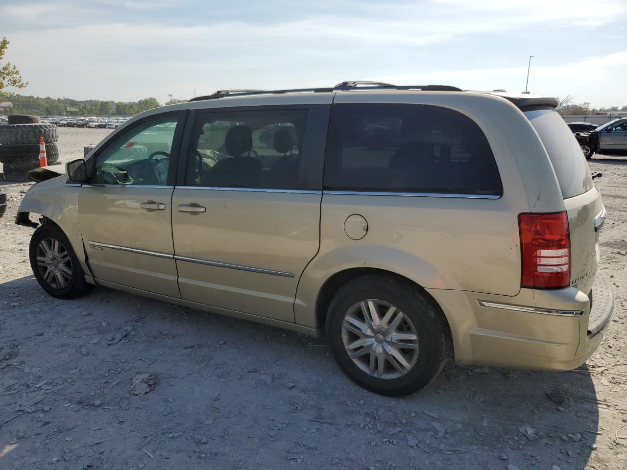 CHRYSLER TOWN & COUNTRY TOURING