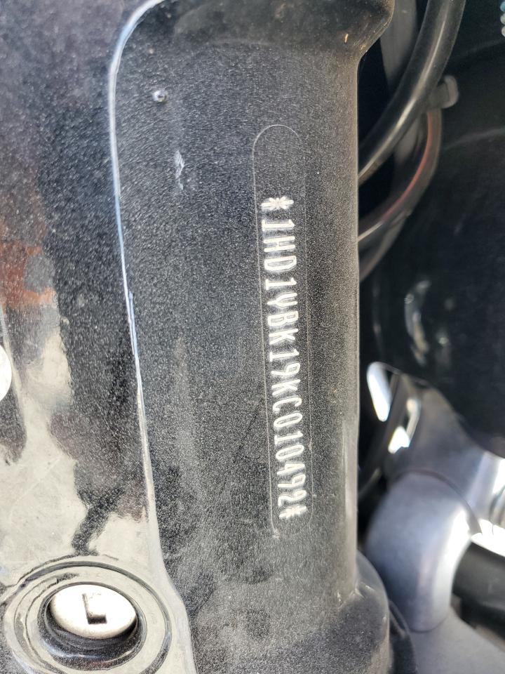 Lot #3275511710 2019 HARLEY-DAVIDSON FLHCS