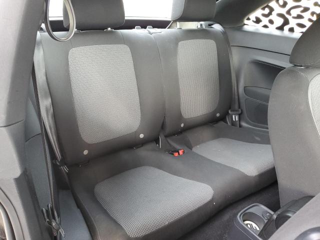 2017 VOLKSWAGEN BEETLE 1.8 3VWF17AT2HM602669