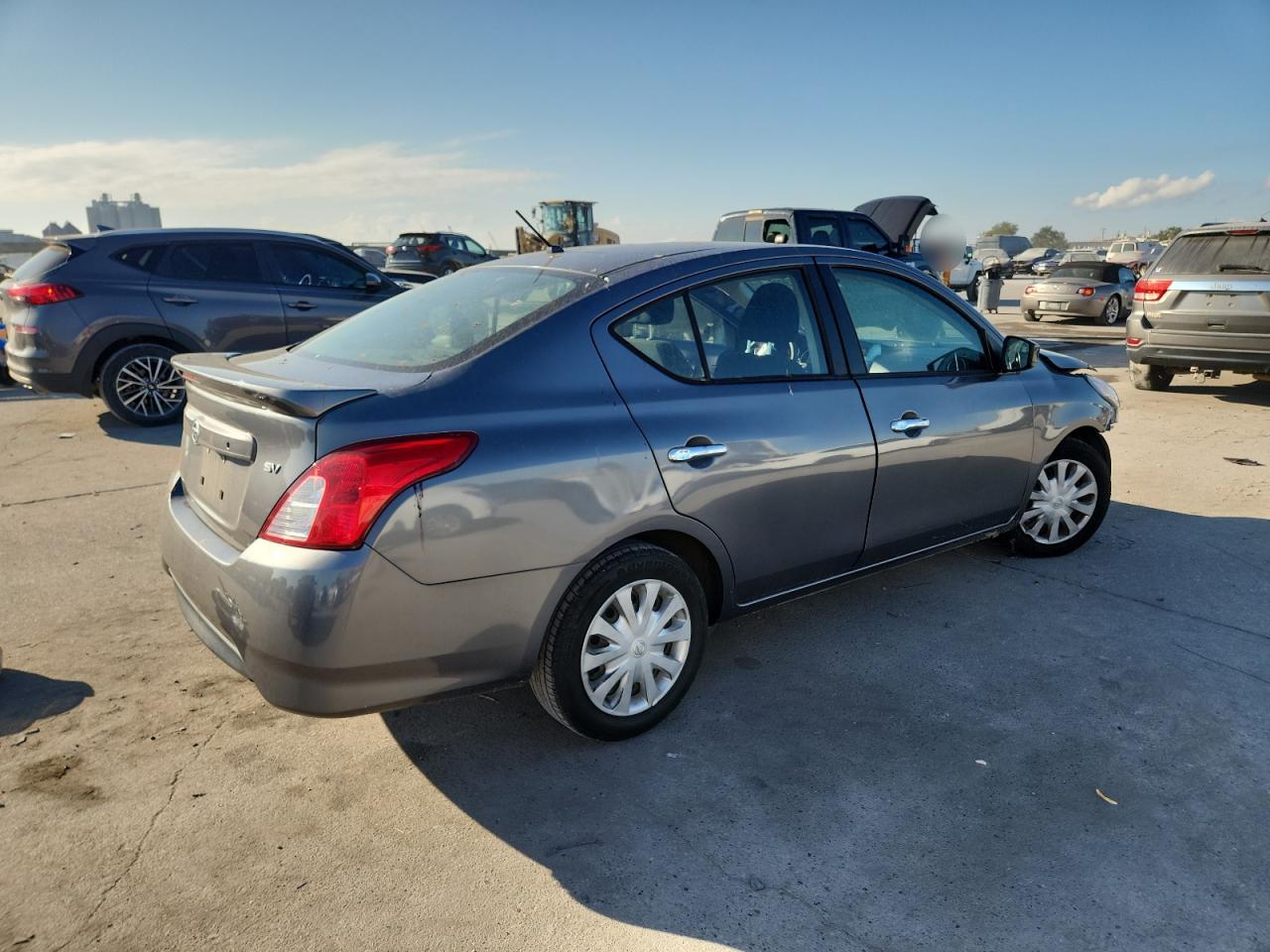 Lot #3316093252 2019 NISSAN VERSA S