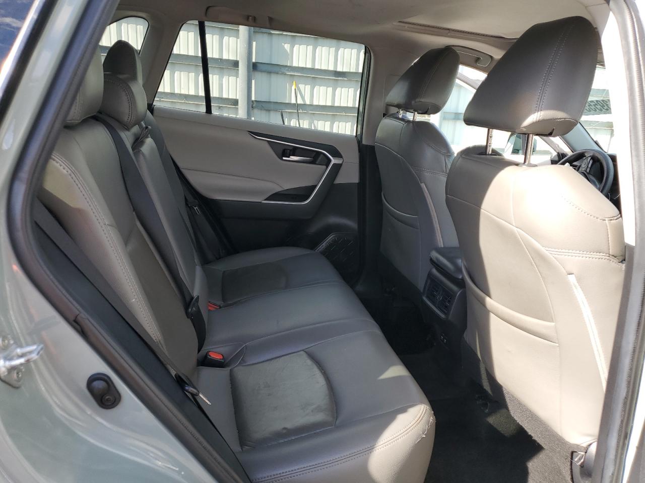 Lot #3304577436 2020 TOYOTA RAV4 XLE