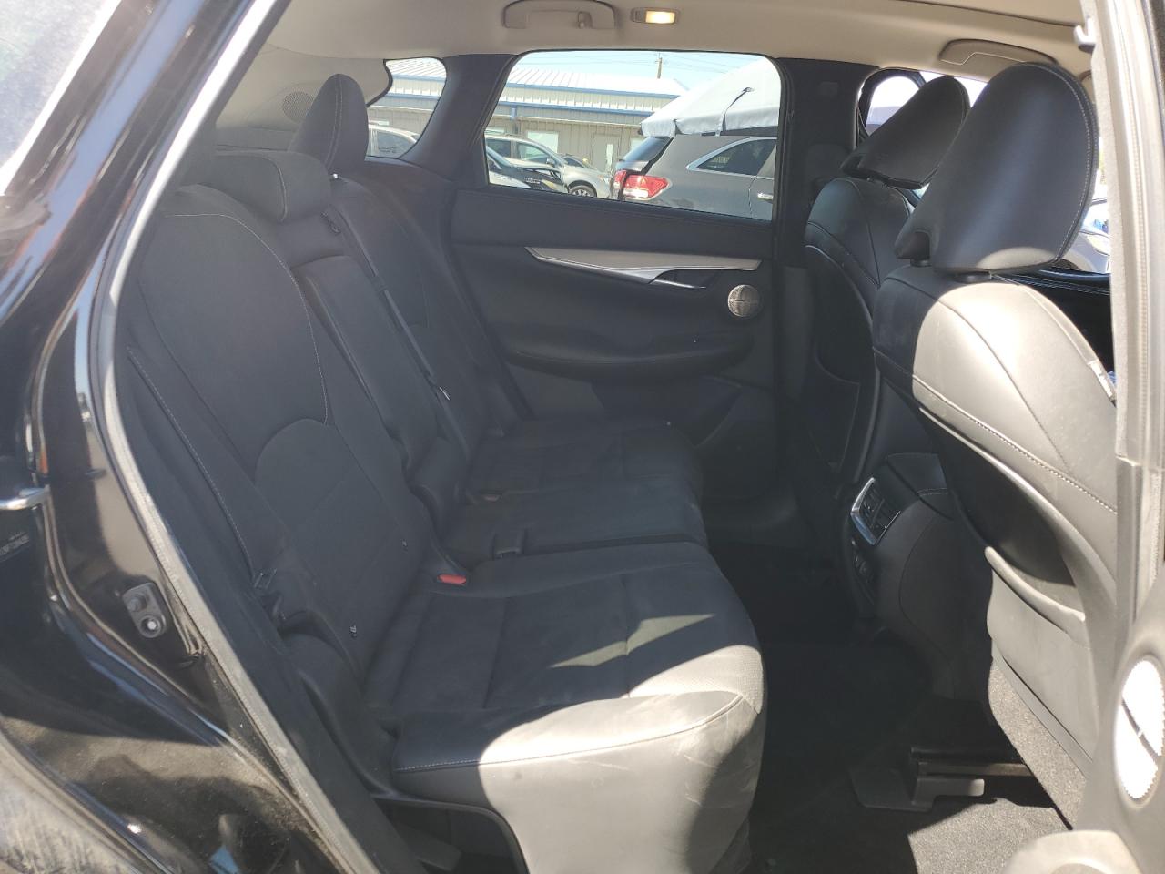 INFINITI QX50 ESSENTIAL